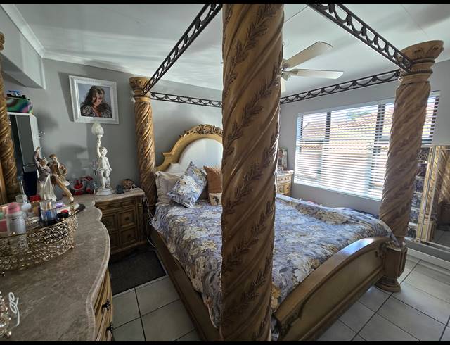 3 BEDROOM SECTIONAL TITLE FOR SALE IN SOUTH CREST